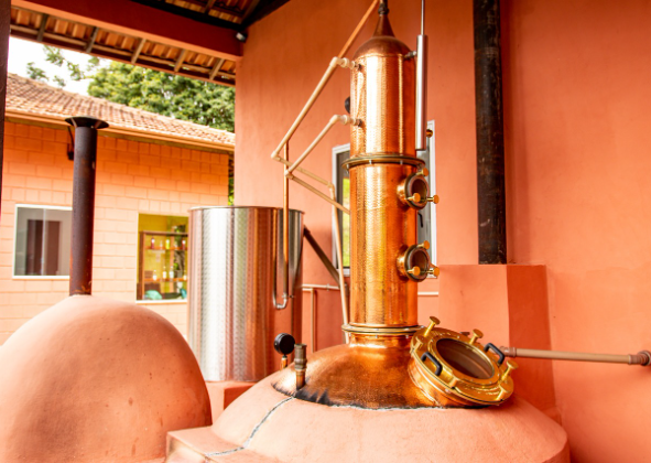 Rio de Janeiro: Tradição e Inovação na Produção de Cachaça